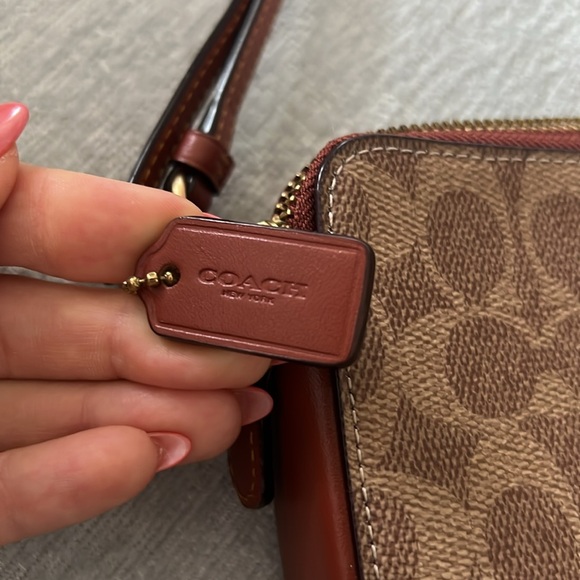 Coach Kira Crossbody Bag - Picture 4 of 9